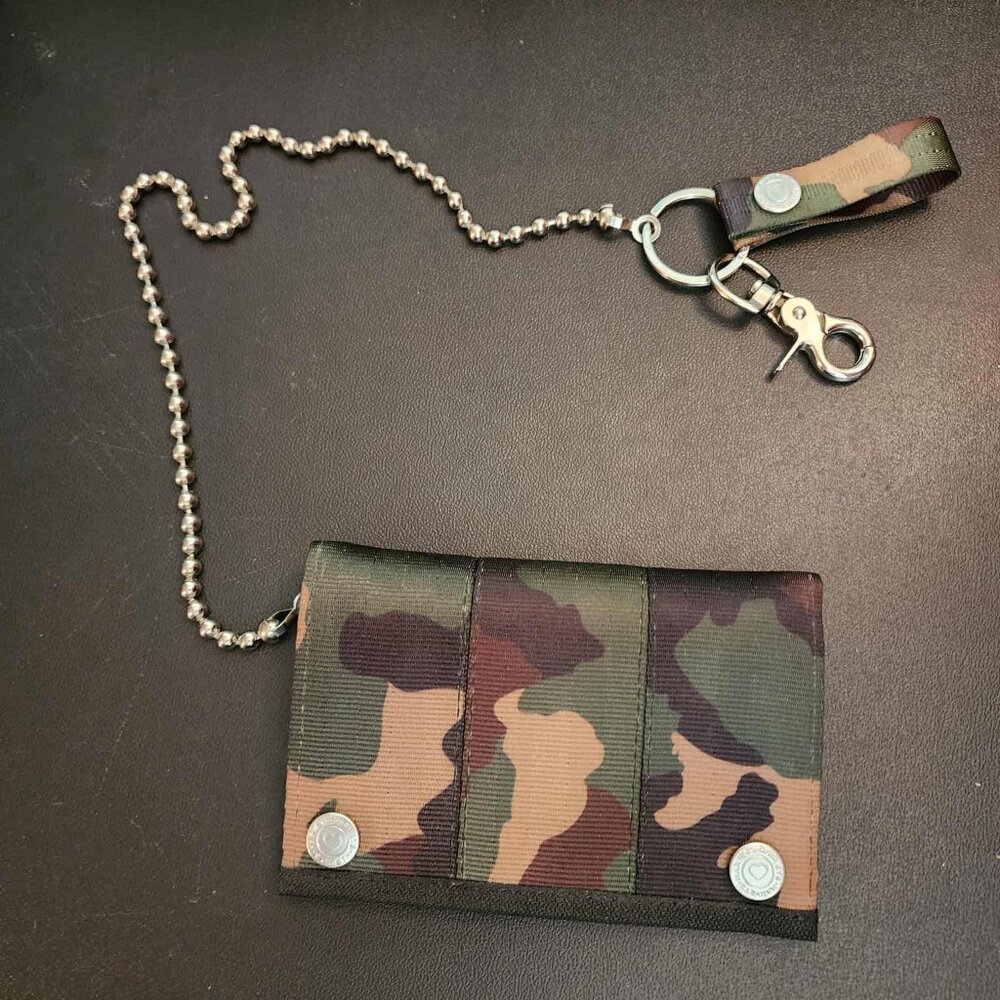 Harveys Seatbelt Trucker Wallet Camo
